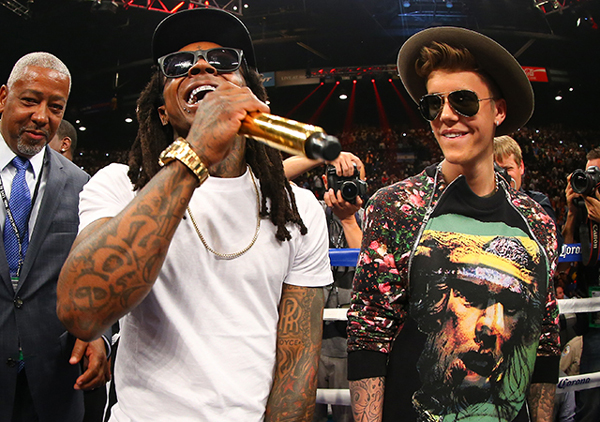 PHOTOS: Justin Bieber & Lil Wayne help Floyd Mayweather make entrance